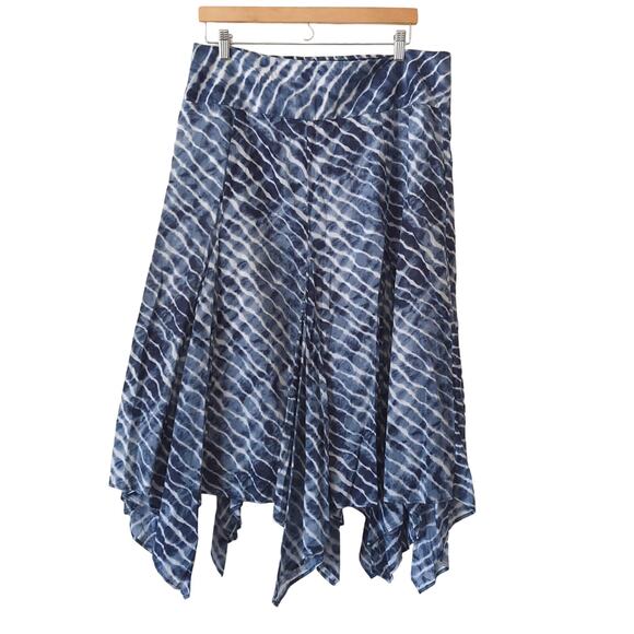 Chicos Womens Skirt Size 2 Large Tie Dye Midi Handkerchief Blue White Travel - Picture 2 of 6